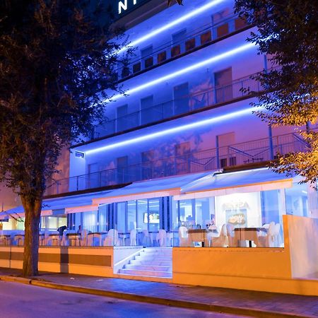Hotel Ninfea Cattolica Esterno foto