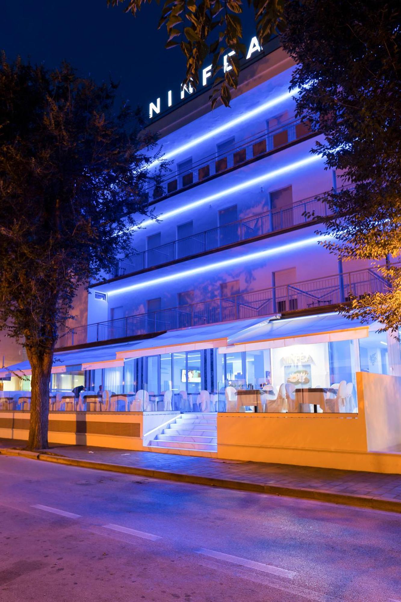 Hotel Ninfea Cattolica Esterno foto