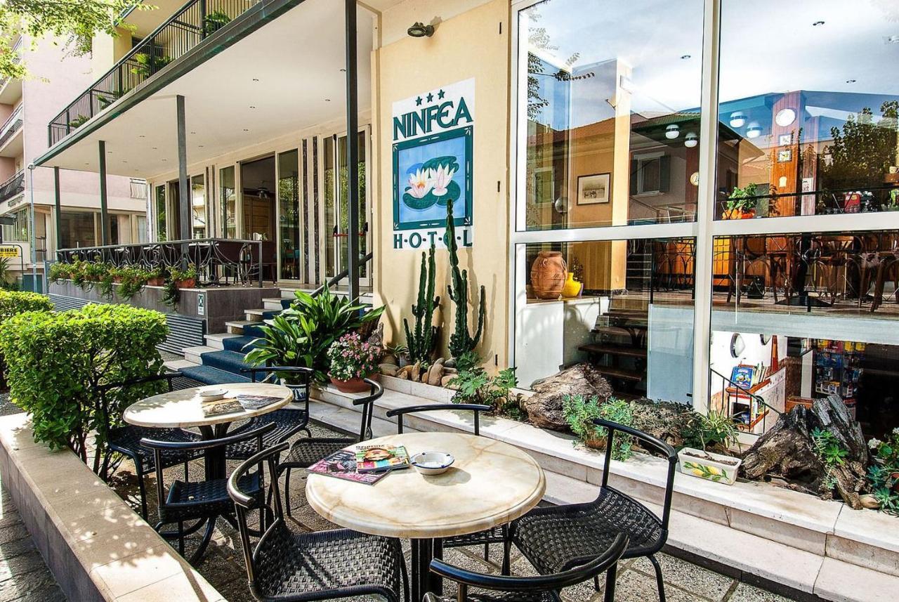 Hotel Ninfea Cattolica Esterno foto